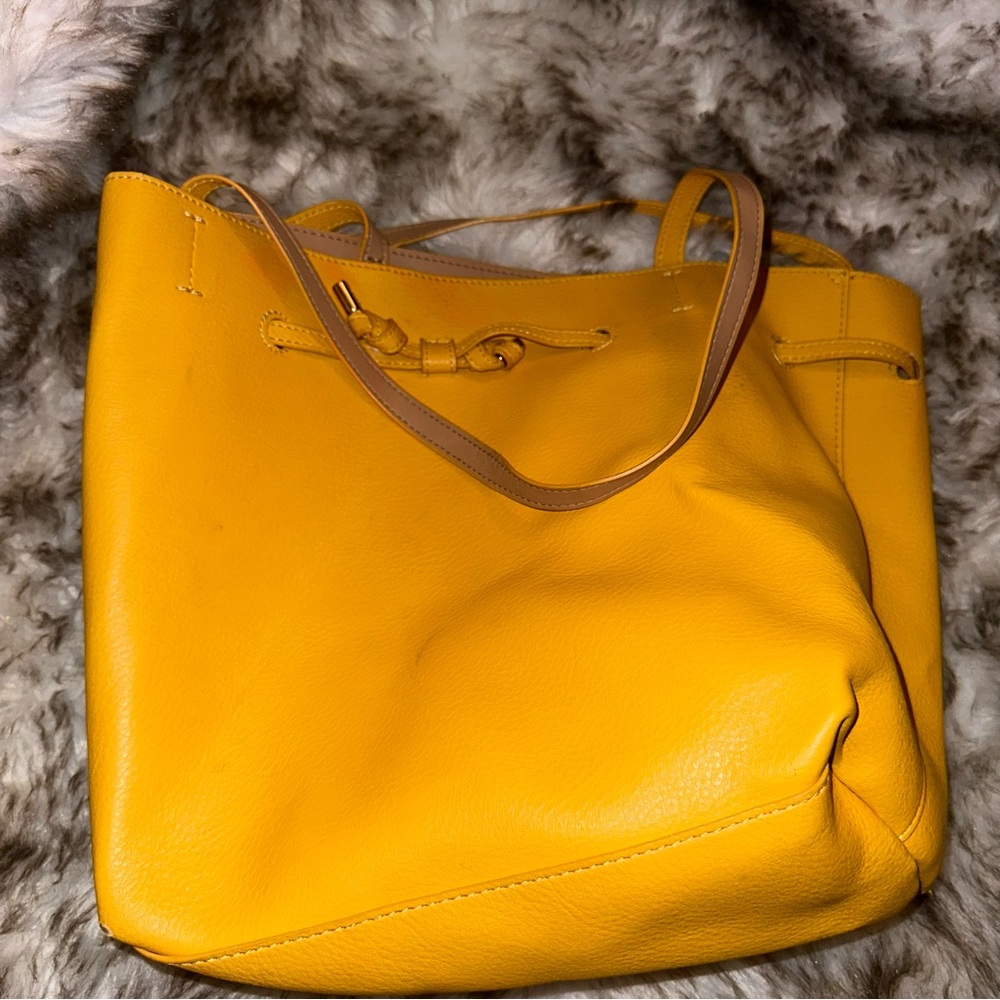 🌟🌟 H&M Yellow Tote Bag 🌟🌟